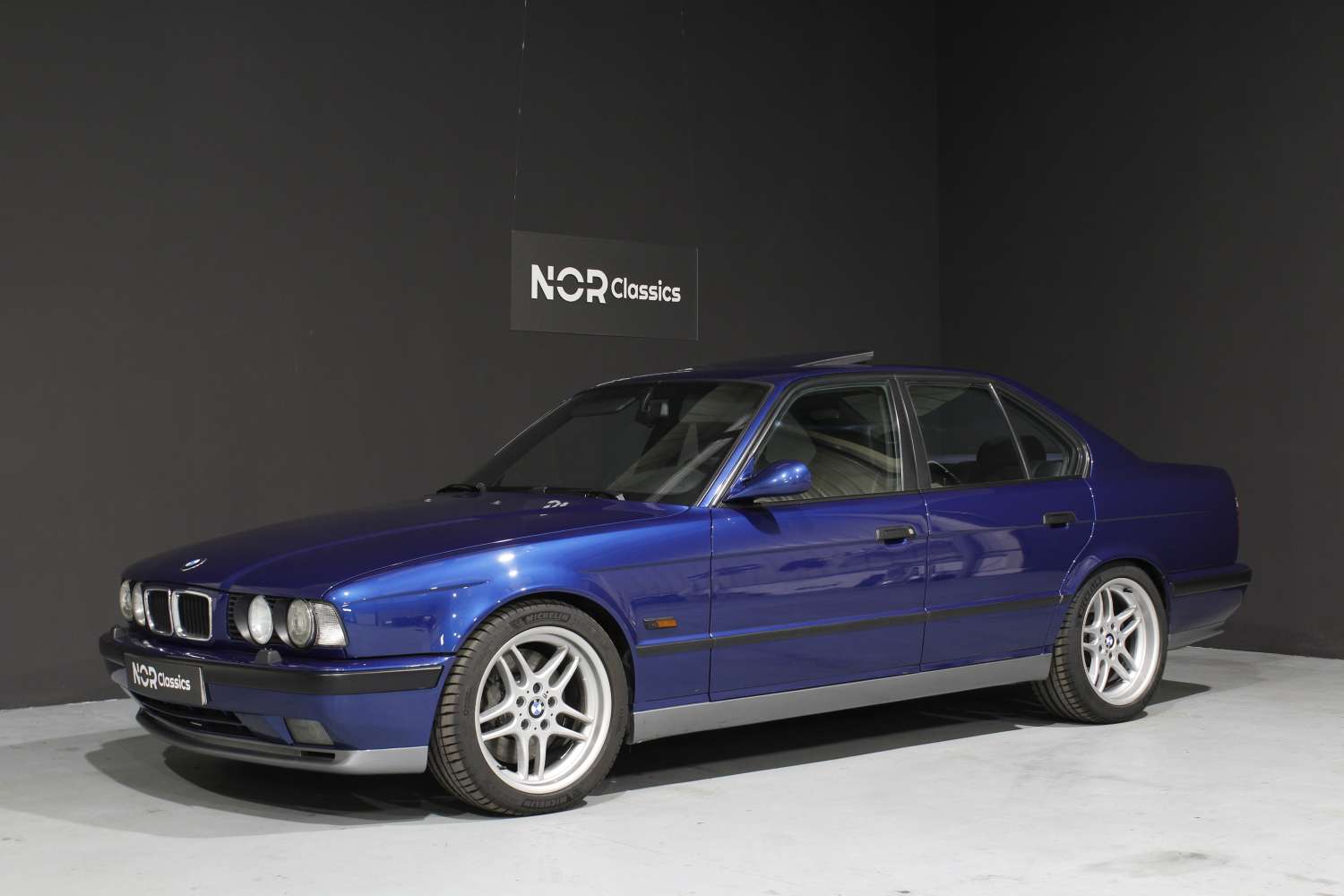 BMW M5 E34 3.8 6 gears Last Edition 1994 Reserved